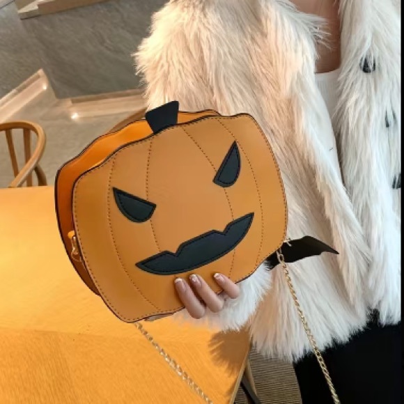 Halloween Jack O’Lantern Crossbody Bag - Picture 6 of 6
